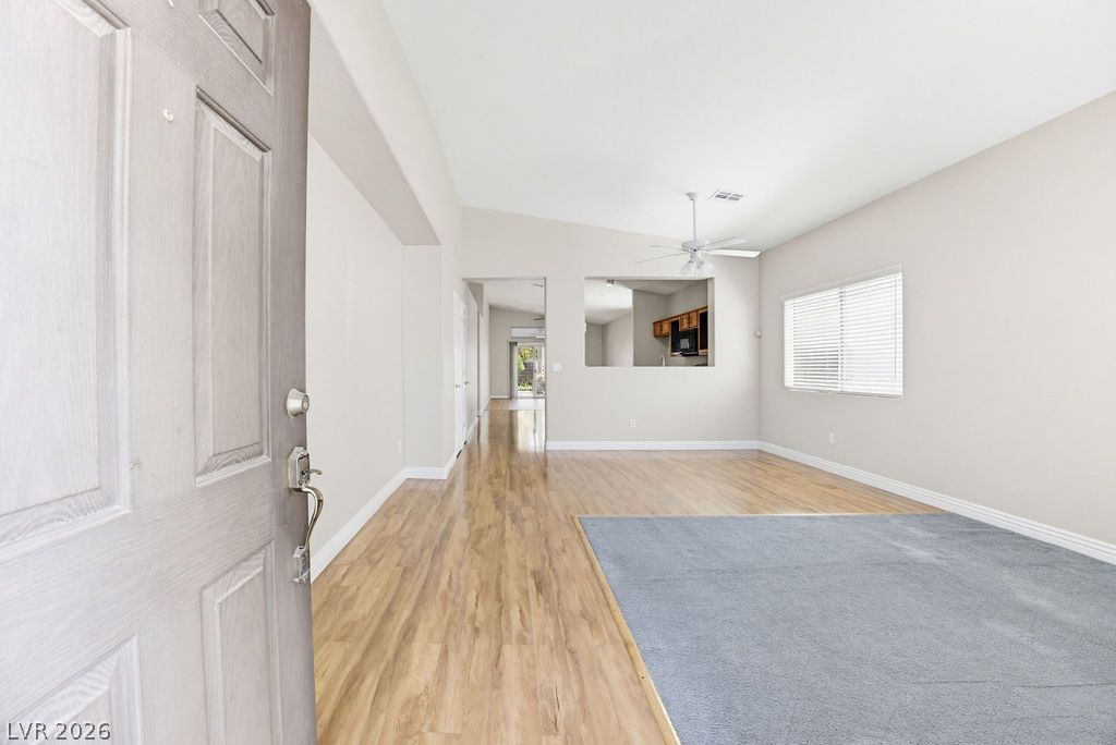 4825 Cascade Pools Avenue Las Vegas NV 89131