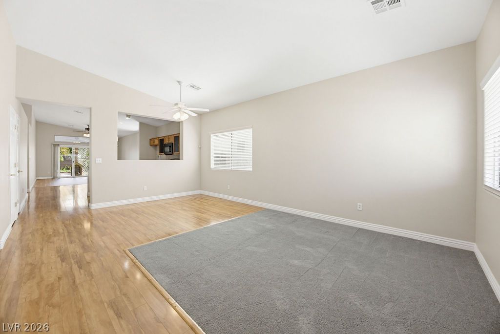 4825 Cascade Pools Avenue Las Vegas NV 89131