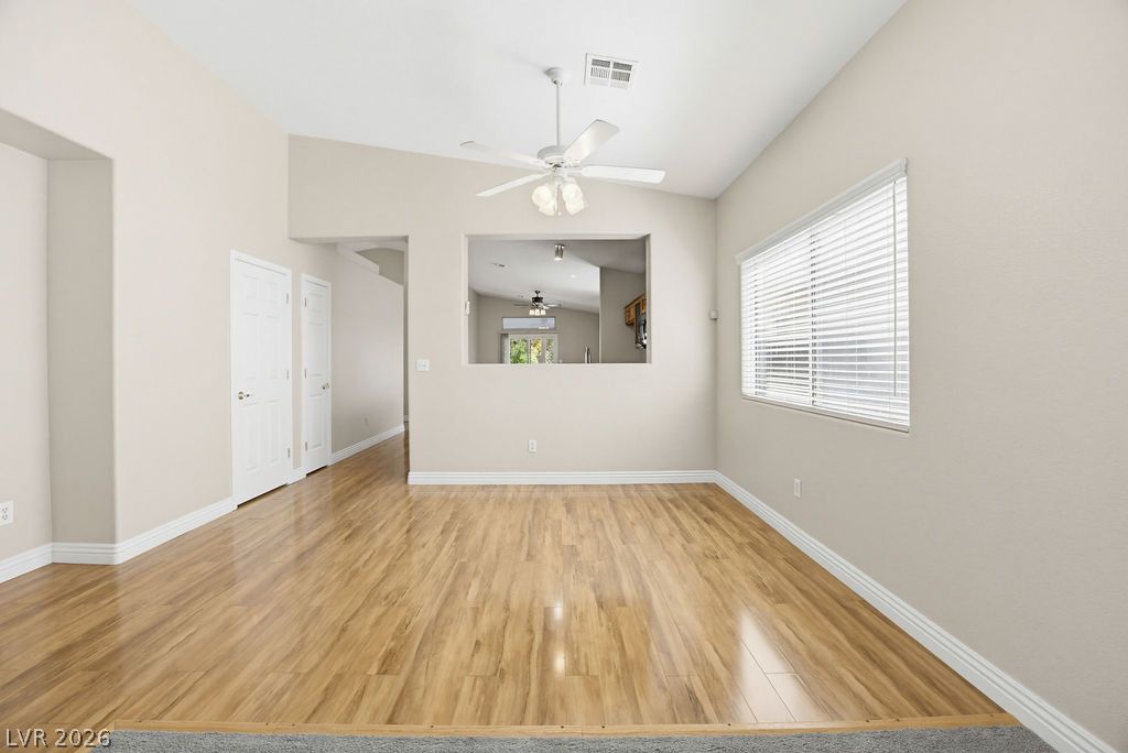4825 Cascade Pools Avenue Las Vegas NV 89131