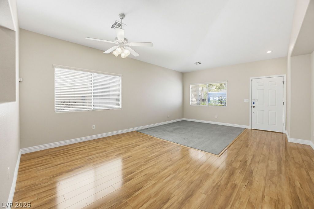 4825 Cascade Pools Avenue Las Vegas NV 89131