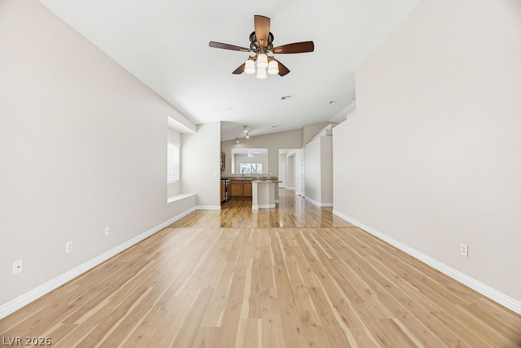 4825 Cascade Pools Avenue Las Vegas NV 89131