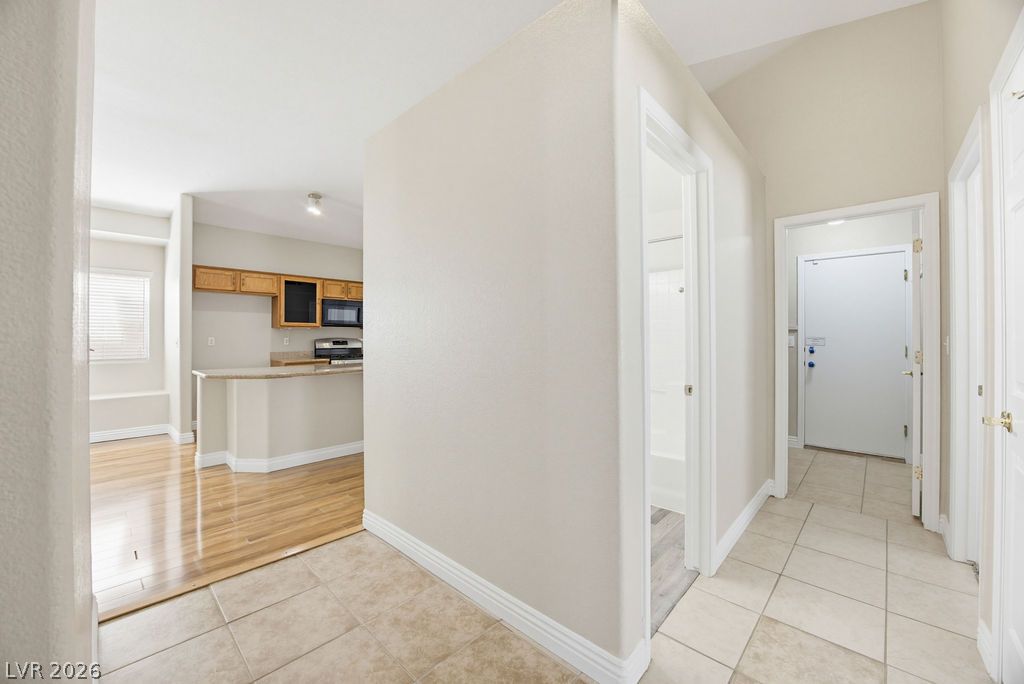 4825 Cascade Pools Avenue Las Vegas NV 89131
