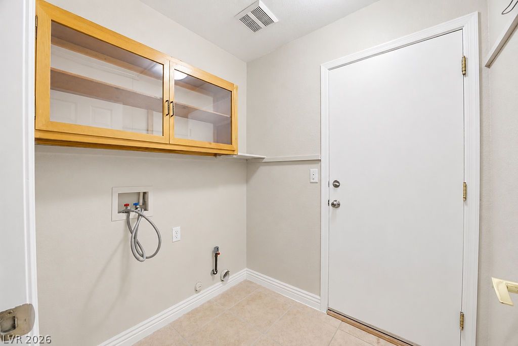 4825 Cascade Pools Avenue Las Vegas NV 89131