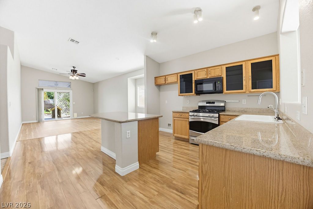 4825 Cascade Pools Avenue Las Vegas NV 89131