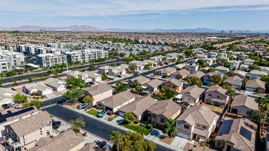 4825 Cascade Pools Avenue Las Vegas NV 89131