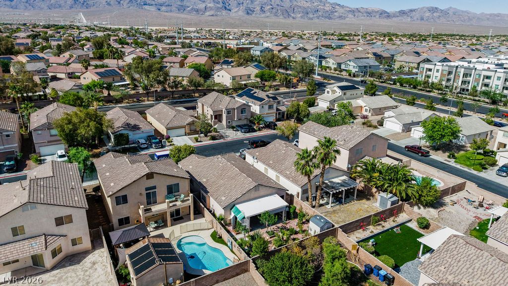 4825 Cascade Pools Avenue Las Vegas NV 89131