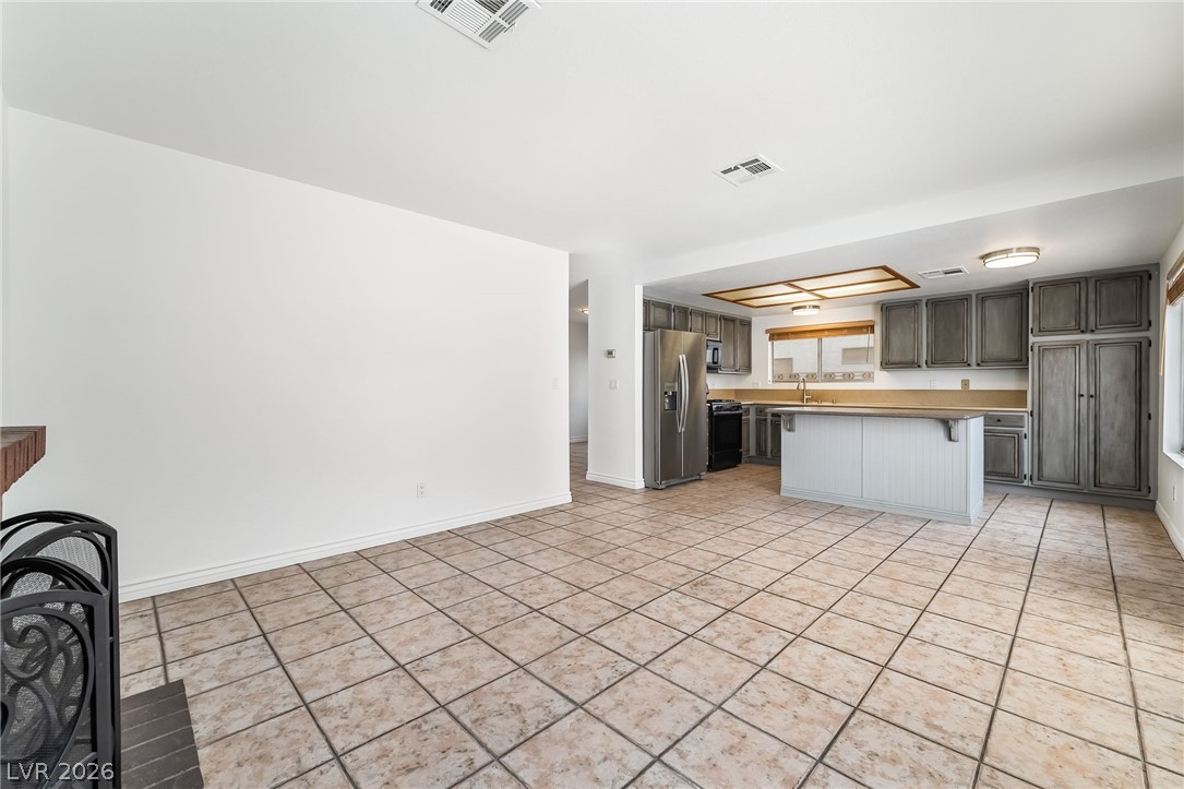 4767 Beaconsfield Street Las Vegas NV 89147