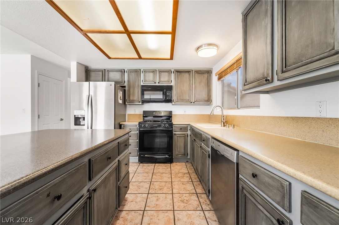 4767 Beaconsfield Street Las Vegas NV 89147