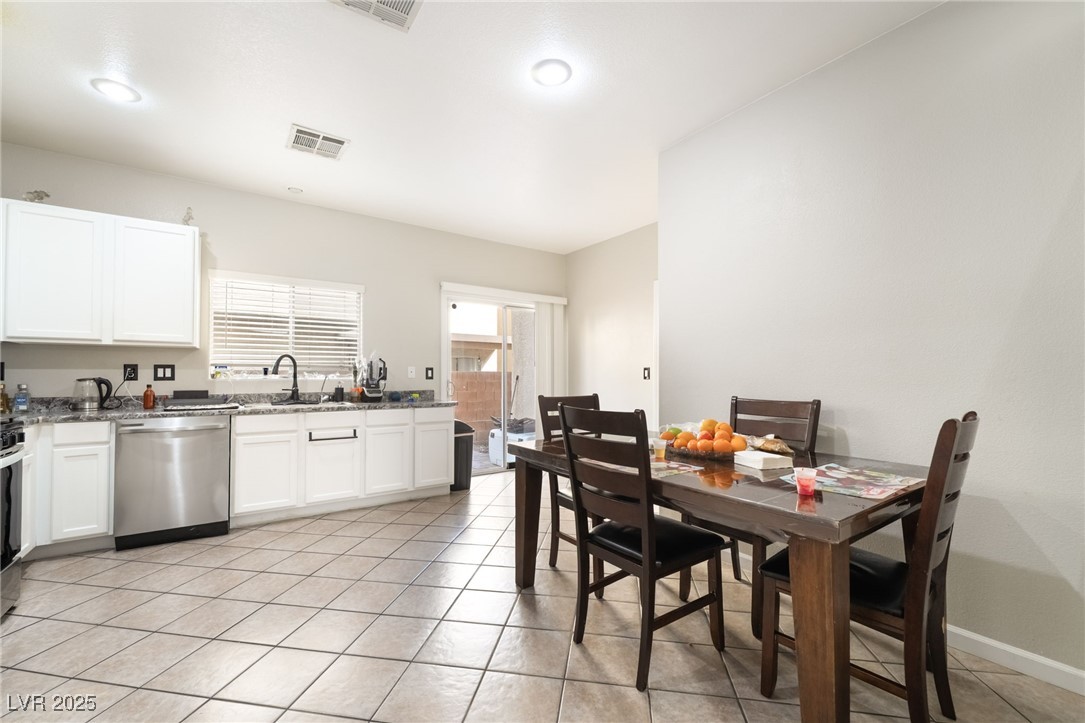 6880 Silver Eagle Avenue Las Vegas NV 89122