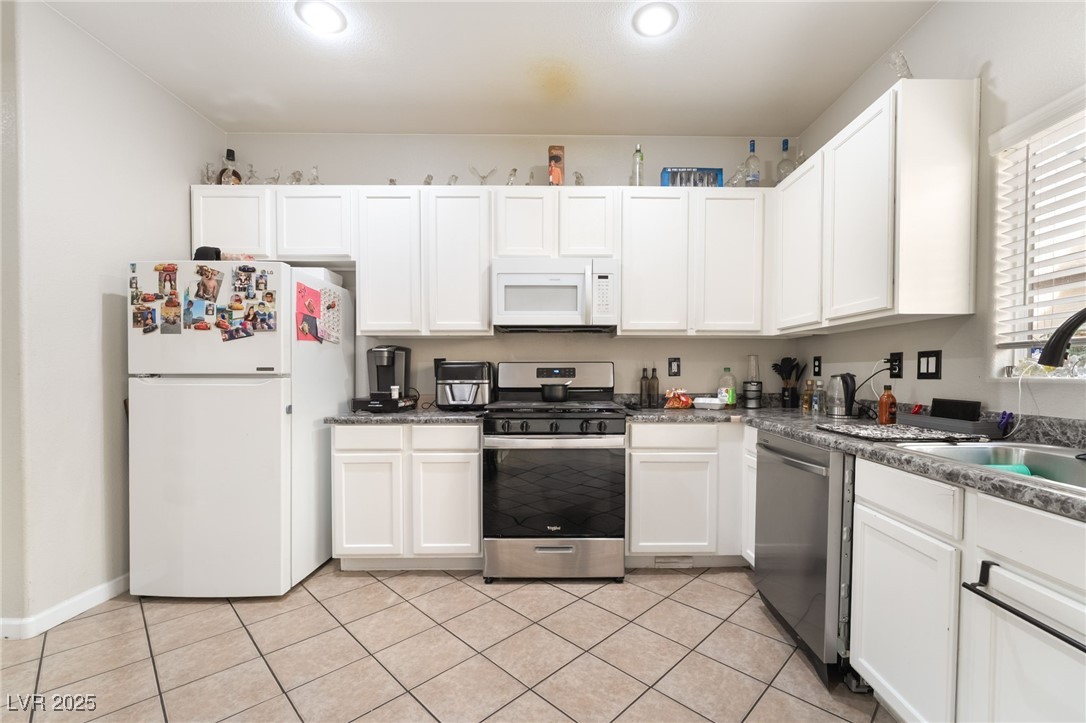 6880 Silver Eagle Avenue Las Vegas NV 89122