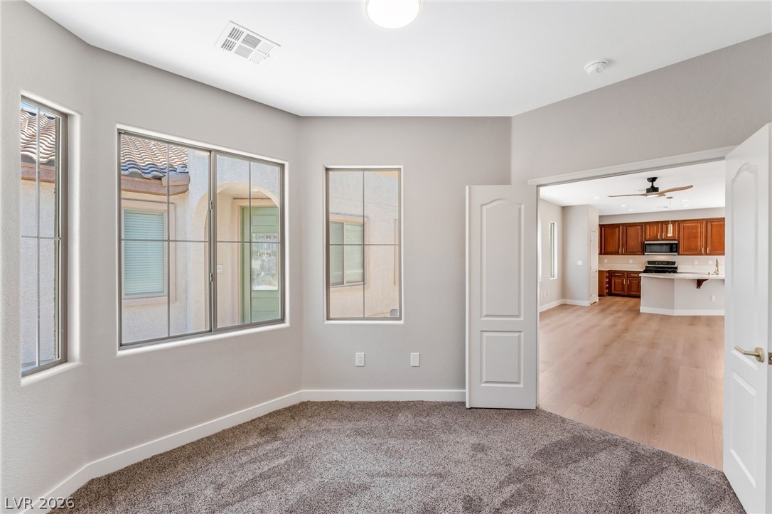 5929 Saratoga Reserve Street North Las Vegas NV 89081