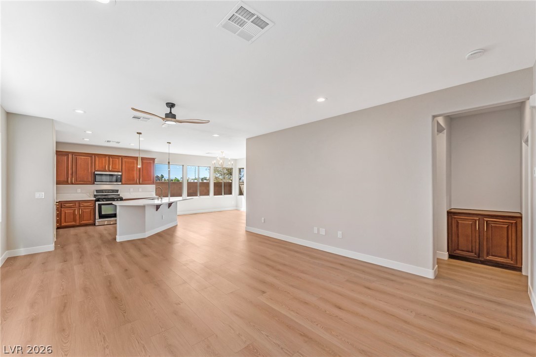5929 Saratoga Reserve Street North Las Vegas NV 89081