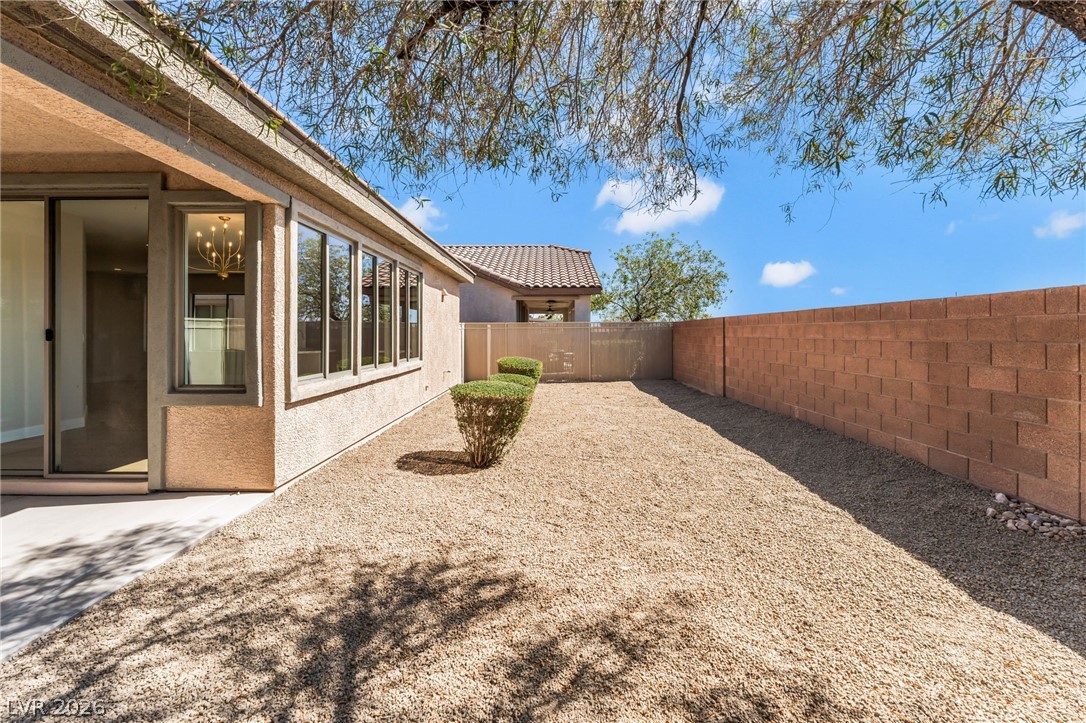 5929 Saratoga Reserve Street North Las Vegas NV 89081