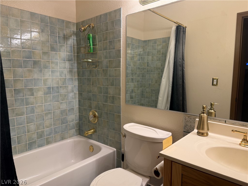 5829 Halfmoon Way Las Vegas NV 89108