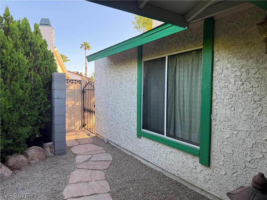 5829 Halfmoon Way Las Vegas NV 89108