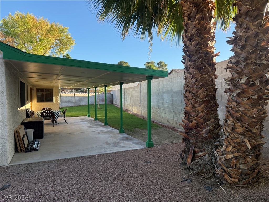5829 Halfmoon Way Las Vegas NV 89108