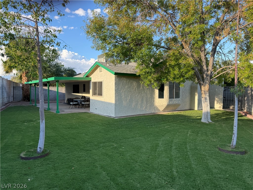 5829 Halfmoon Way Las Vegas NV 89108