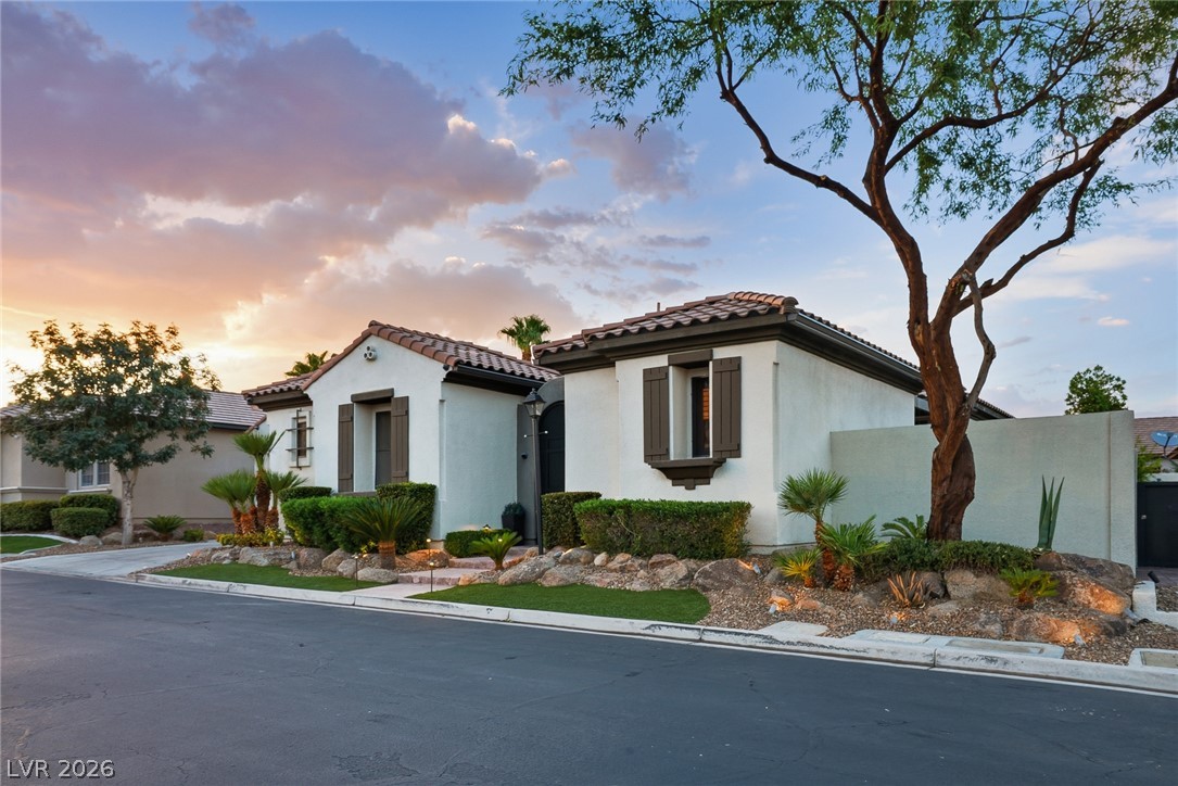 10820 Woodstream Court Las Vegas NV 89135