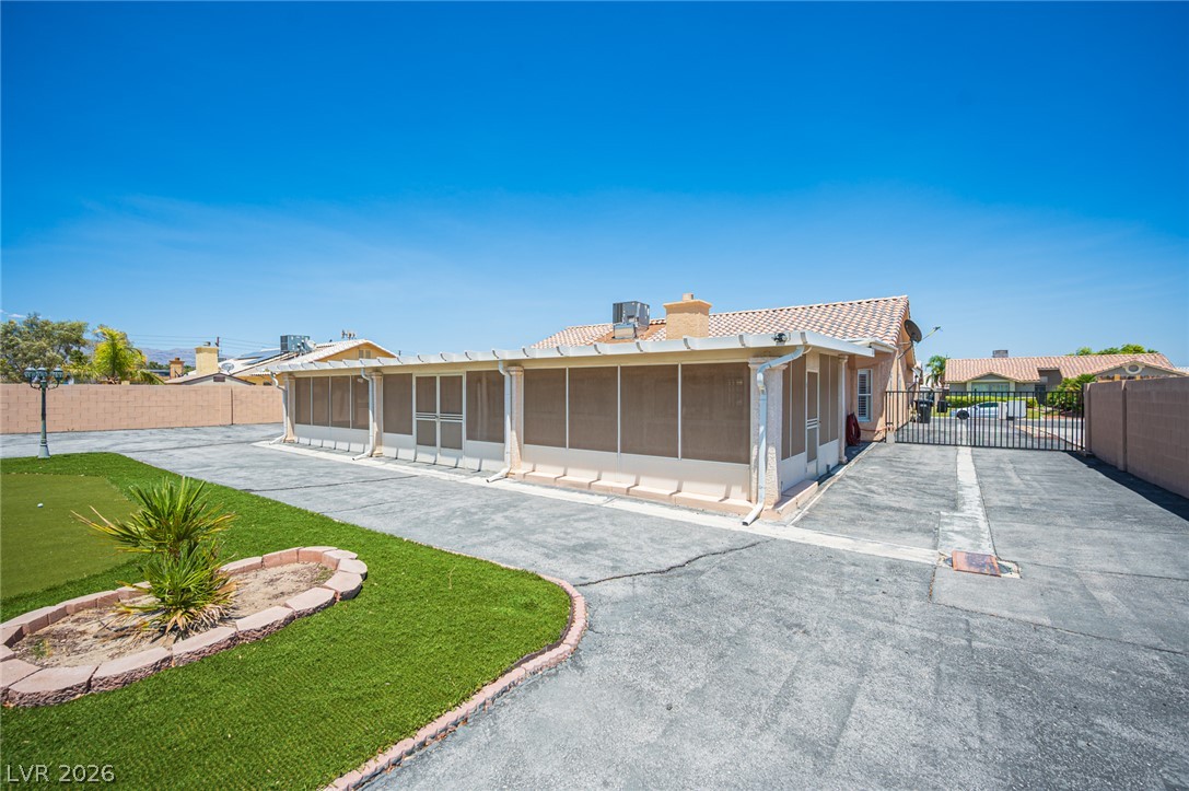 4353 Valley Regents Drive North Las Vegas NV 89032