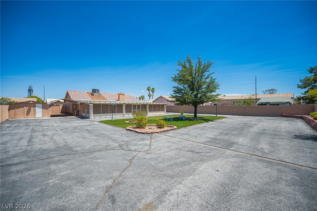 4353 Valley Regents Drive North Las Vegas NV 89032