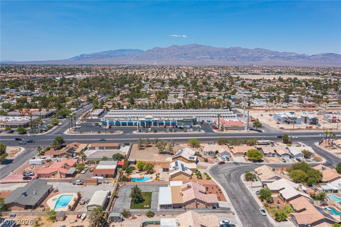 4353 Valley Regents Drive North Las Vegas NV 89032