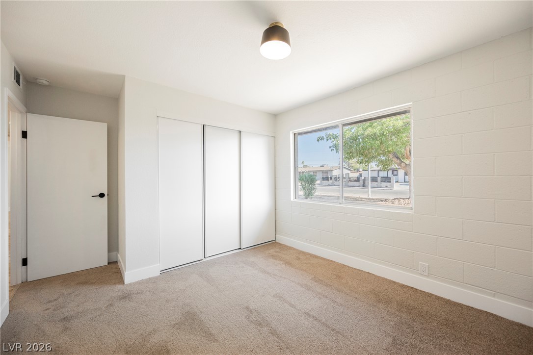 1047 Westminster Avenue Las Vegas NV 89119