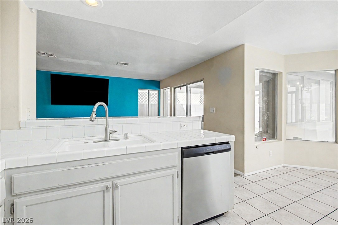 6484 Lombard Drive Las Vegas NV 89108