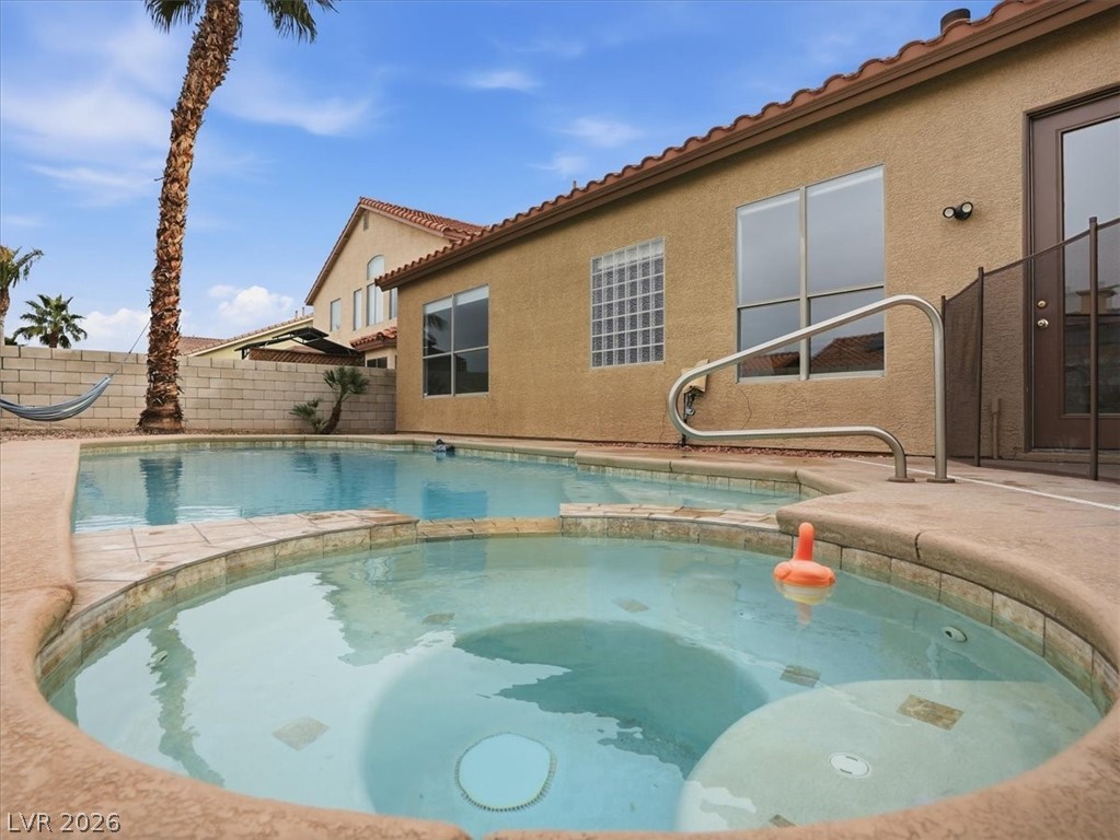 1562 Harwood Avenue Henderson NV 89012