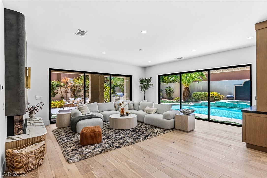 10205 Orkiney Drive Las Vegas NV 89144