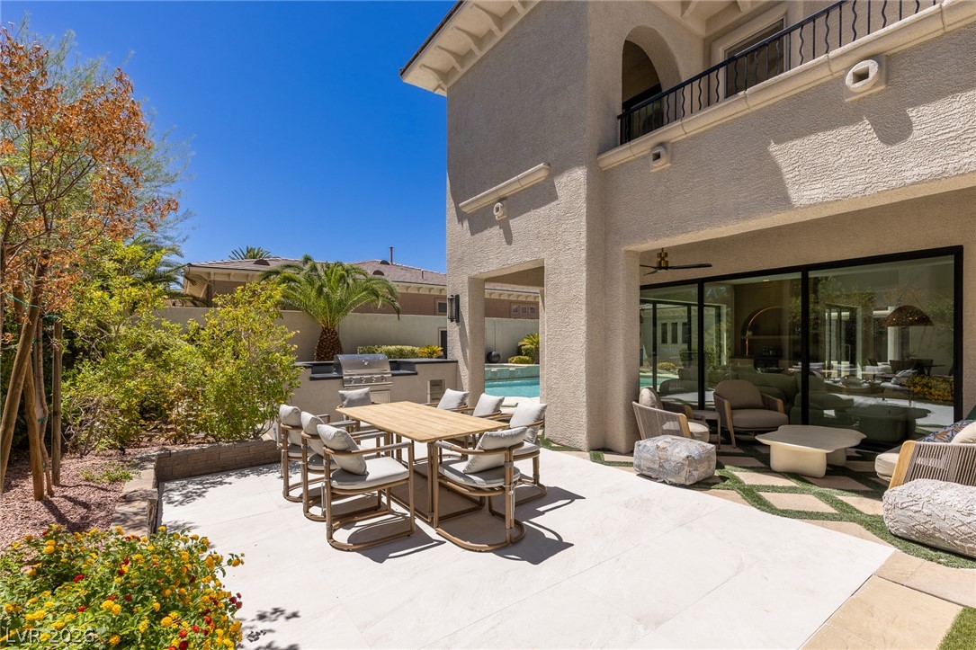 10205 Orkiney Drive Las Vegas NV 89144