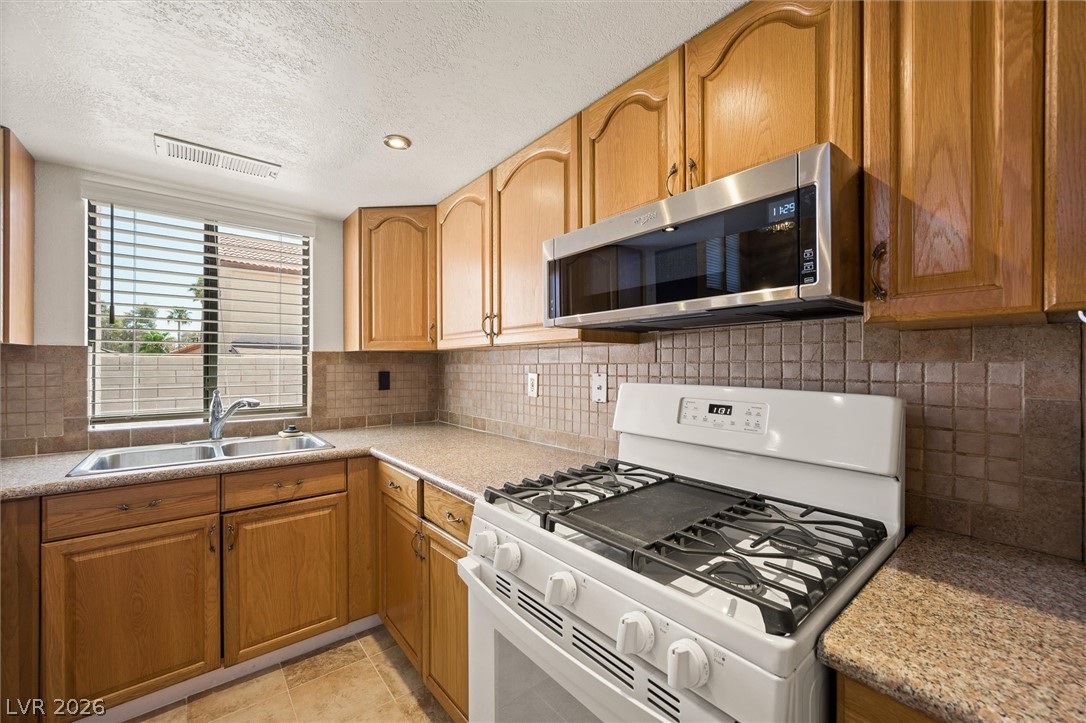 5204 Alpine Place Las Vegas NV 89107
