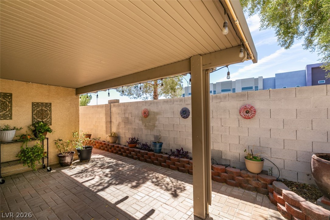 1457 Winters Run Avenue Las Vegas NV 89183