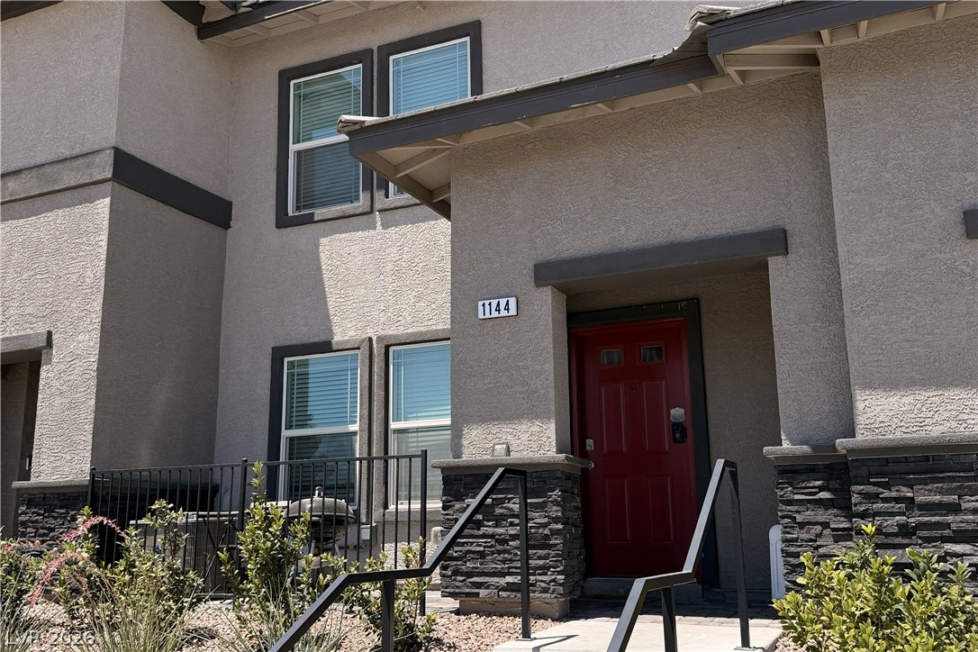 1144 Scarlet Sparrow Street Henderson NV 89011
