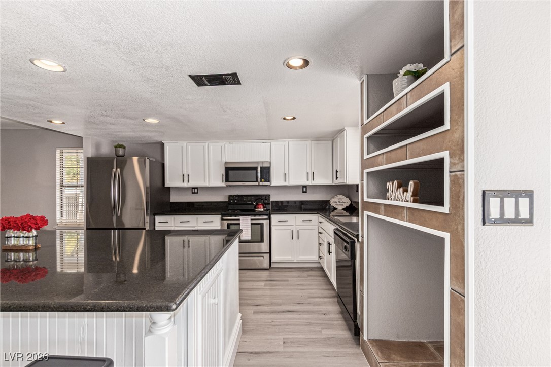 5905 Paseo Montana Las Vegas NV 89108