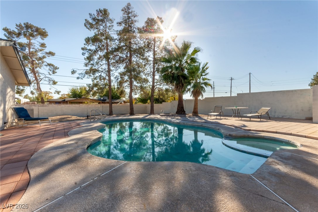 5905 Paseo Montana Las Vegas NV 89108