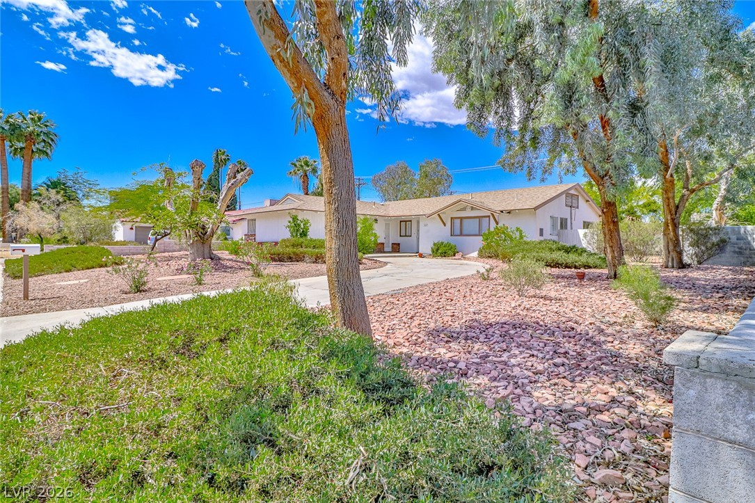 1517 Bryn Mawr Avenue Las Vegas NV 89102