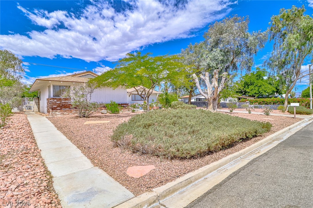 1517 Bryn Mawr Avenue Las Vegas NV 89102
