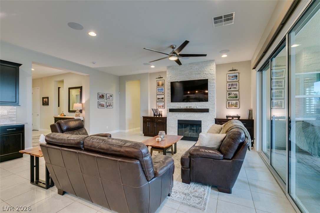 7326 Winesburg Street Las Vegas NV 89166