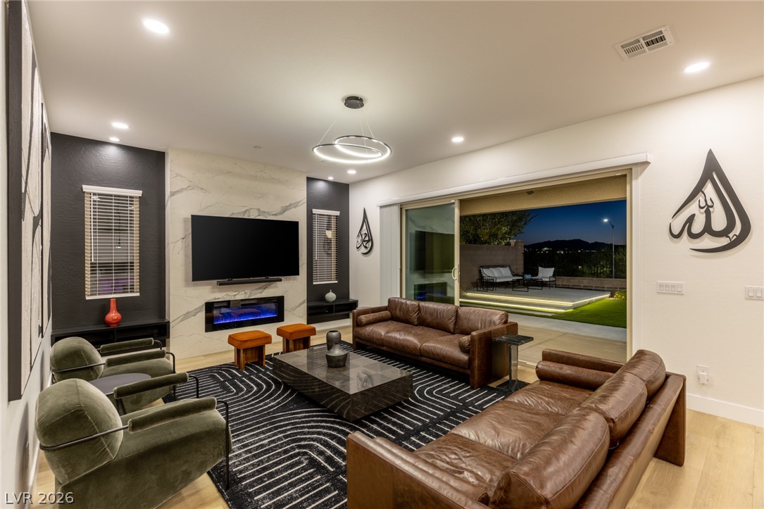 767 Glowing Horizon Street Henderson NV 89052