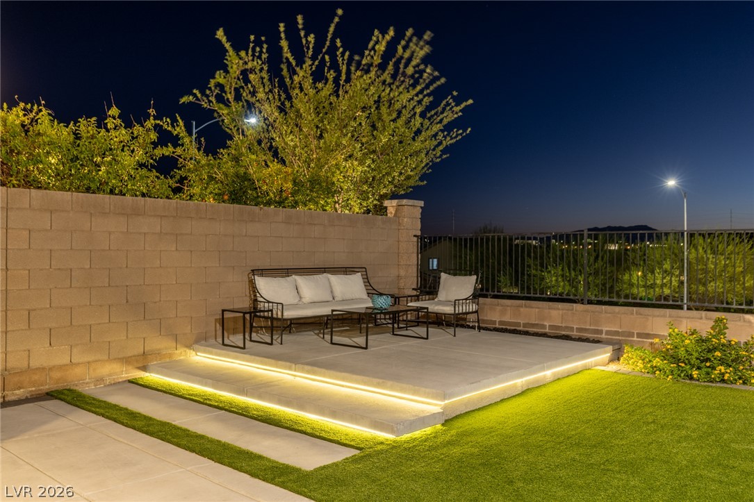767 Glowing Horizon Street Henderson NV 89052