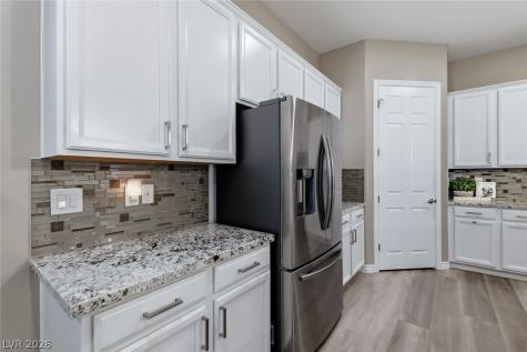 401 Middlestone Avenue Henderson NV 89011