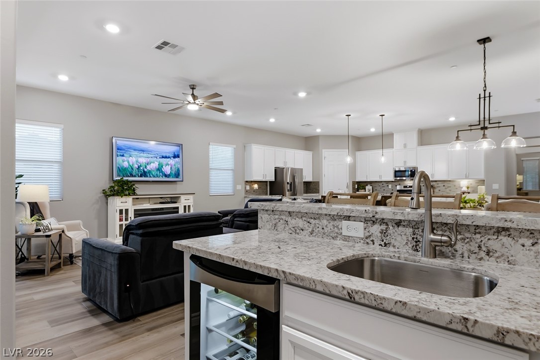 401 Middlestone Avenue Henderson NV 89011
