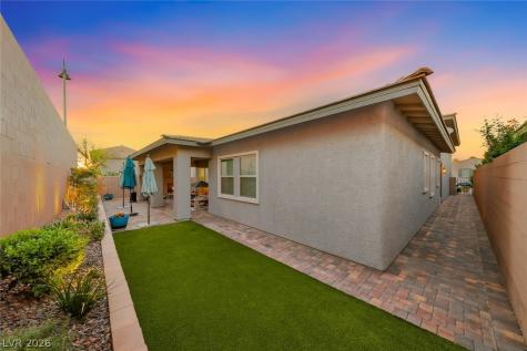 401 Middlestone Avenue Henderson NV 89011