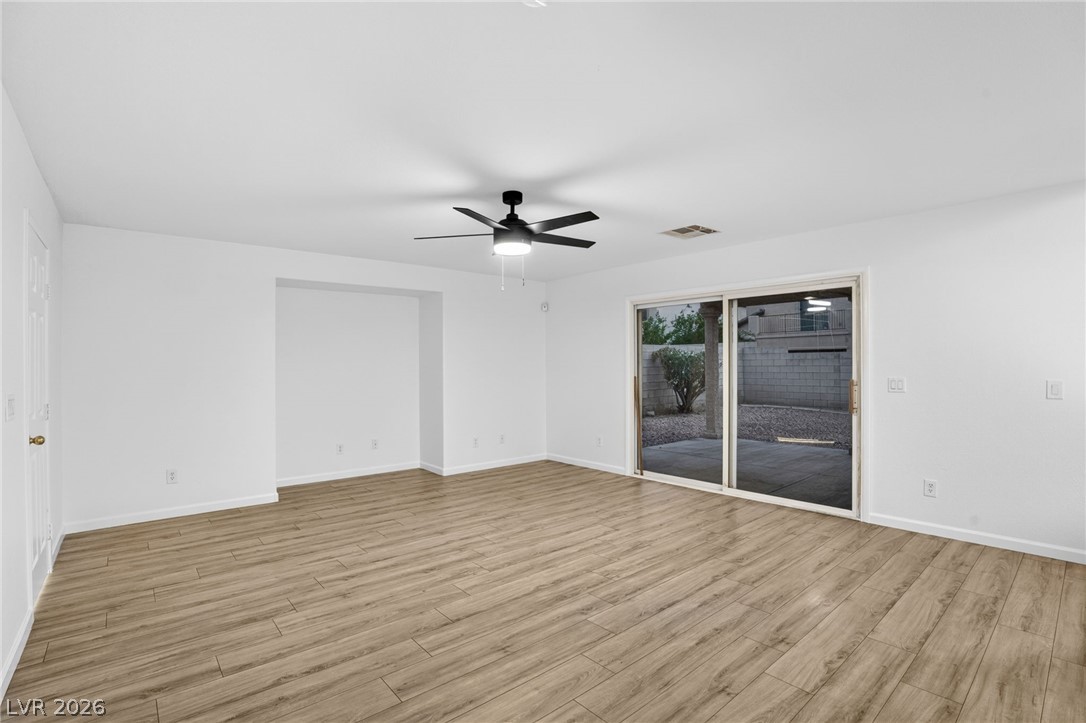 10032 Hermit Rapids Avenue Las Vegas NV 89148