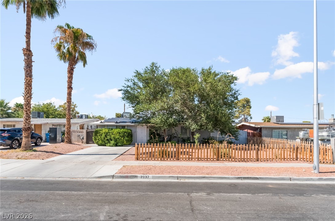 2037 Houston Drive Las Vegas NV 89104