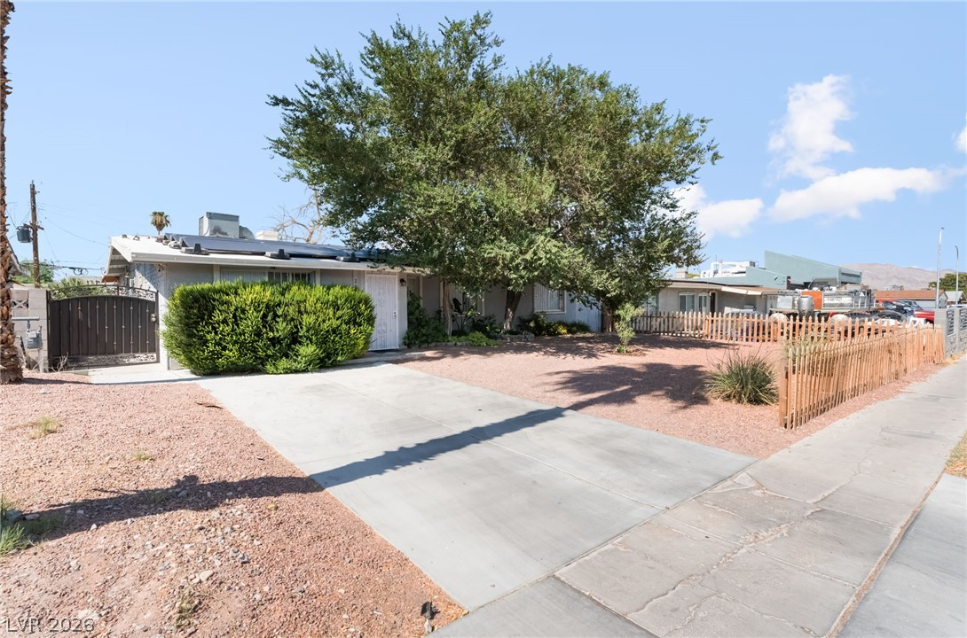 2037 Houston Drive Las Vegas NV 89104
