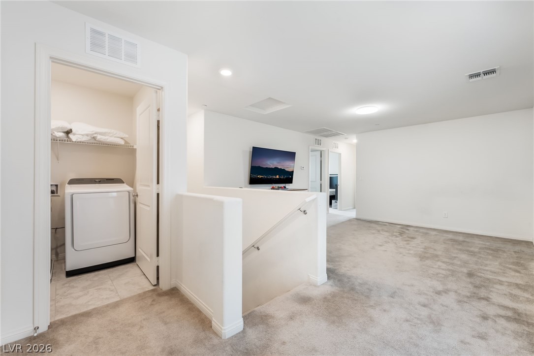 6631 Frosted Harvest Avenue Las Vegas NV 89108