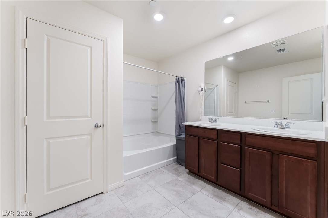 6631 Frosted Harvest Avenue Las Vegas NV 89108