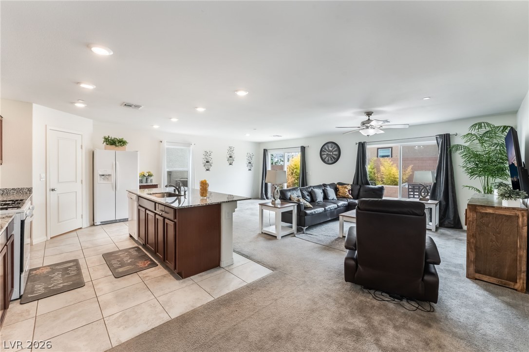 6631 Frosted Harvest Avenue Las Vegas NV 89108