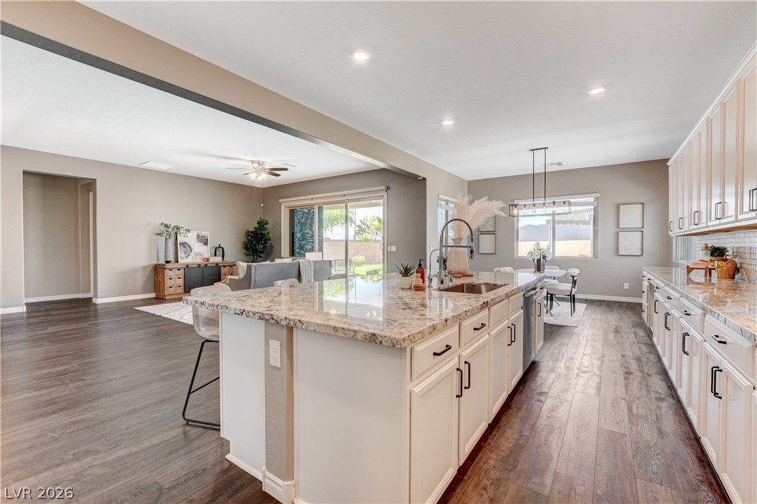 6390 Painted Creek Street Las Vegas NV 89149
